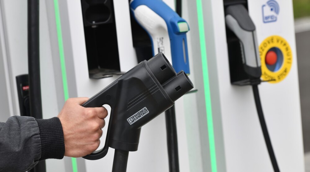 Crna Gora bez ultrabrzih punjača za električna vozila, potrebno najmanje 14 novih lokacija!