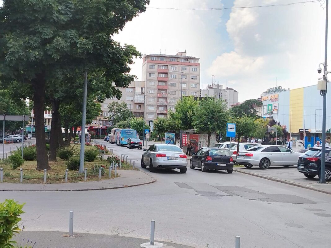 AUTOBUSKA STAJALIŠTA na gradskom trgu?
